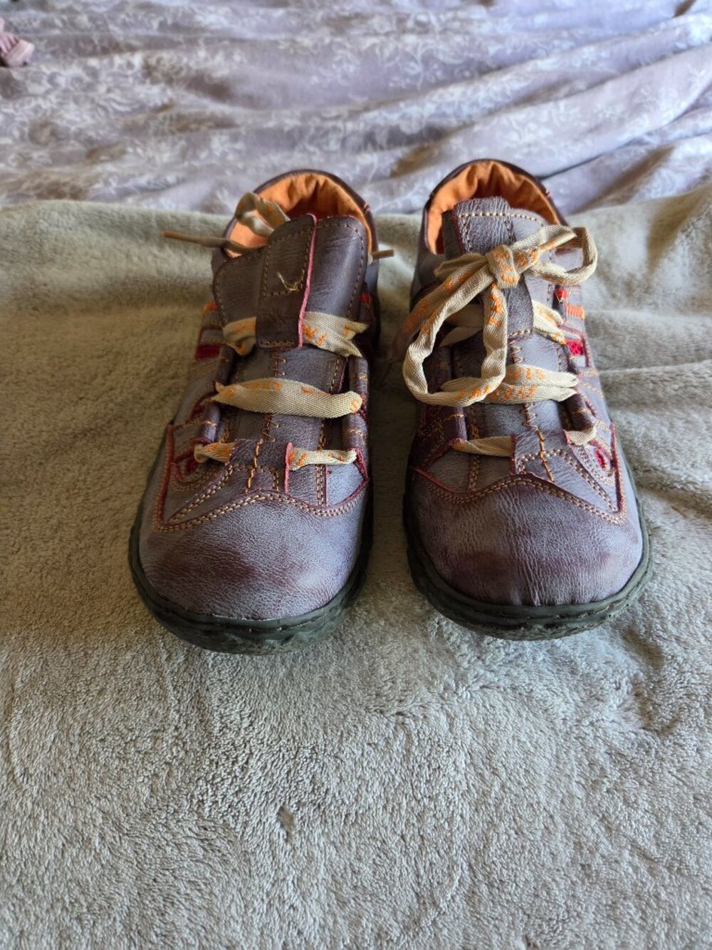 TMA Eyes shoes size 8/40